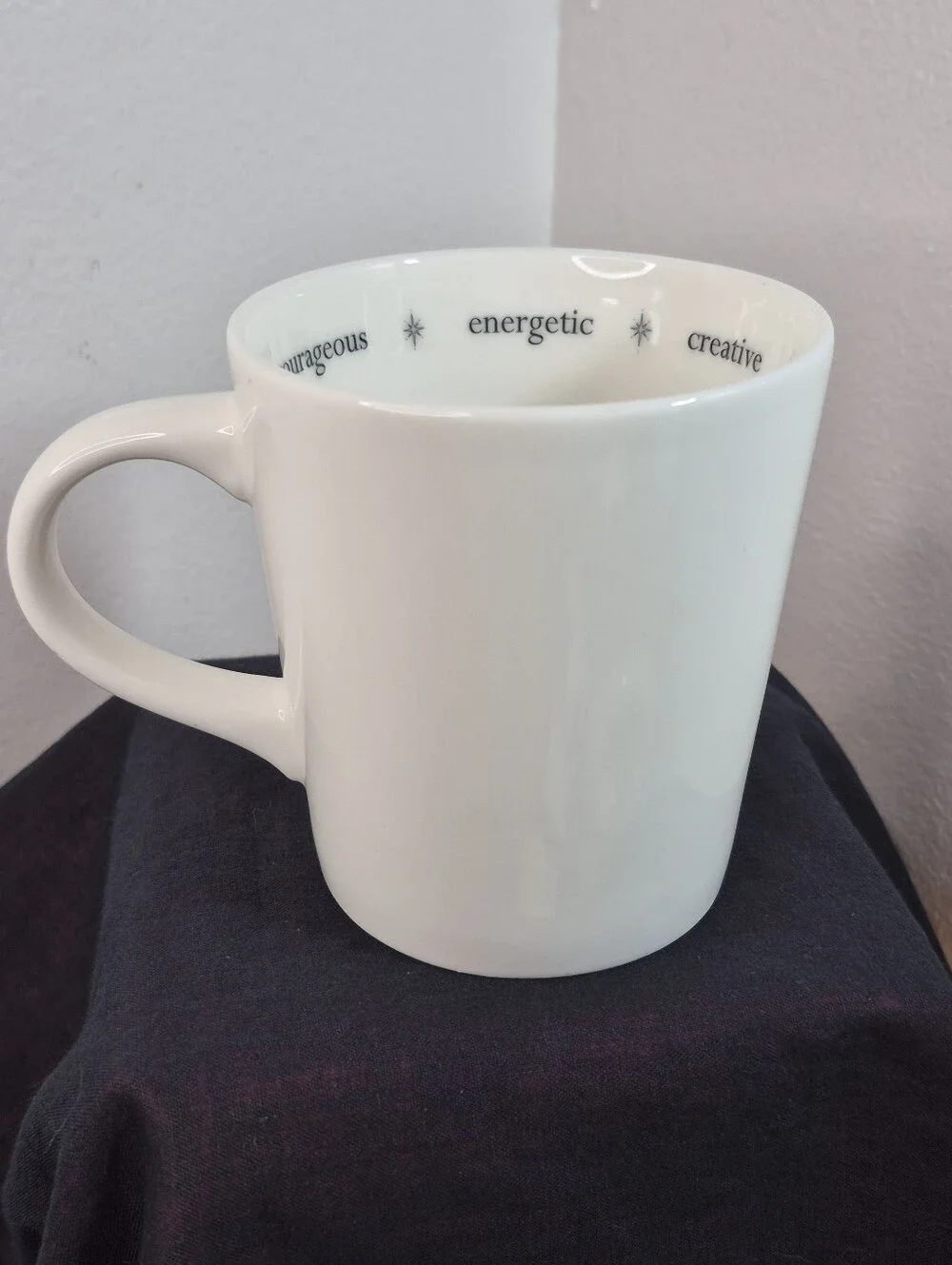 Williams Sonoma Rory Dobner Zodiac Leo Lion in Sunglasses Coffee Mug 18 oz.